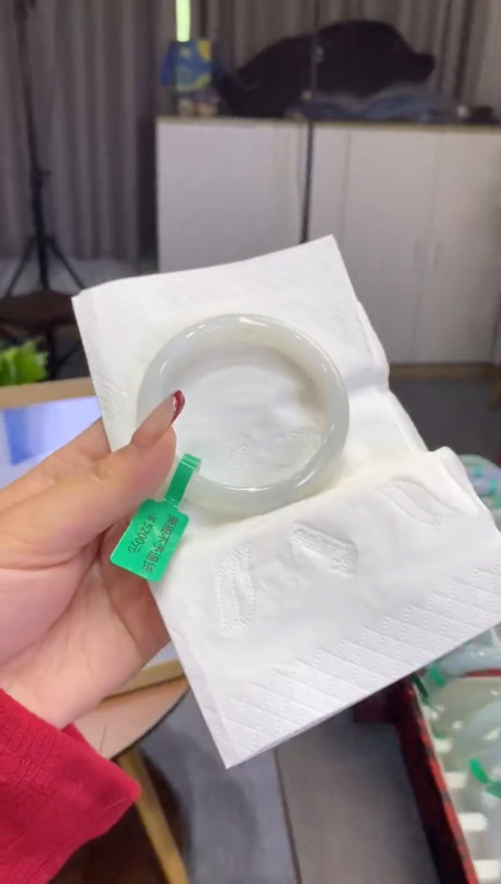 【闪购商品】翡翠手镯未镶嵌00009140