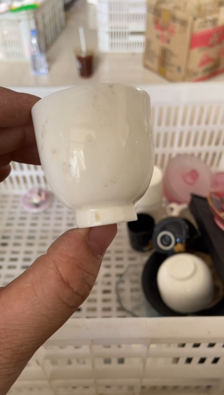 杯无运费险有瑕疵的摄影的产品有使用过的痕迹有点脏介意勿拍