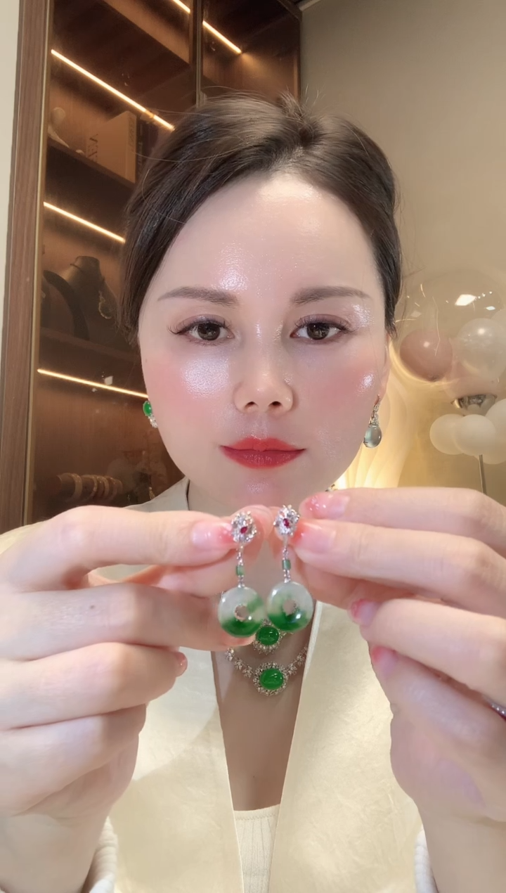 【闪购商品】翡翠耳饰18K金镶嵌D46 翡翠