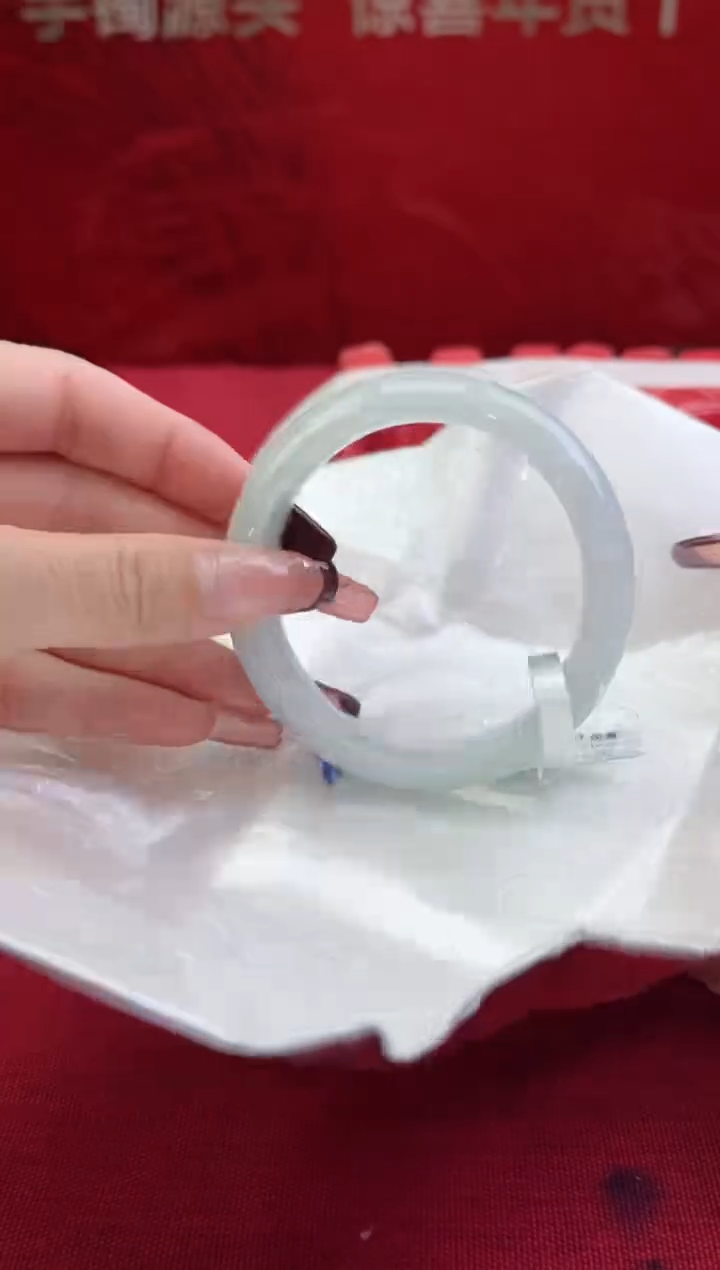 【闪购商品】翡翠手镯未镶嵌翡翠手镯（微瑕）6