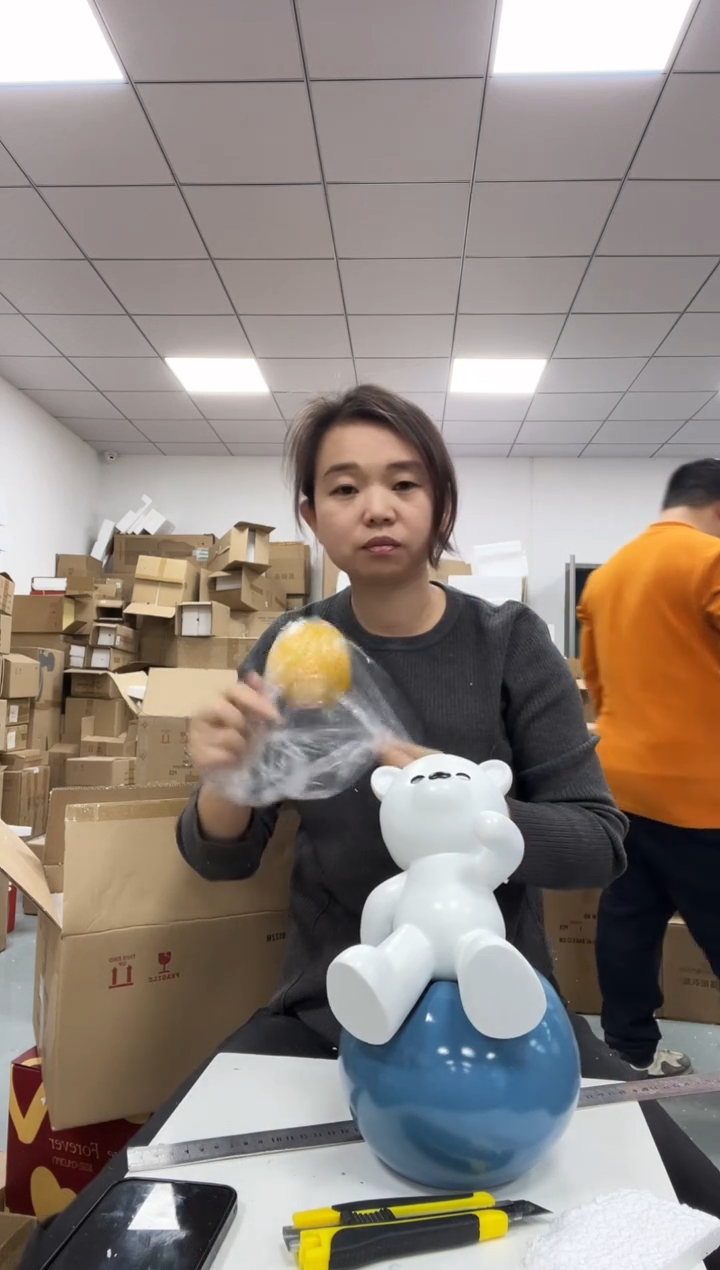 树脂快乐气球熊蓝色大号