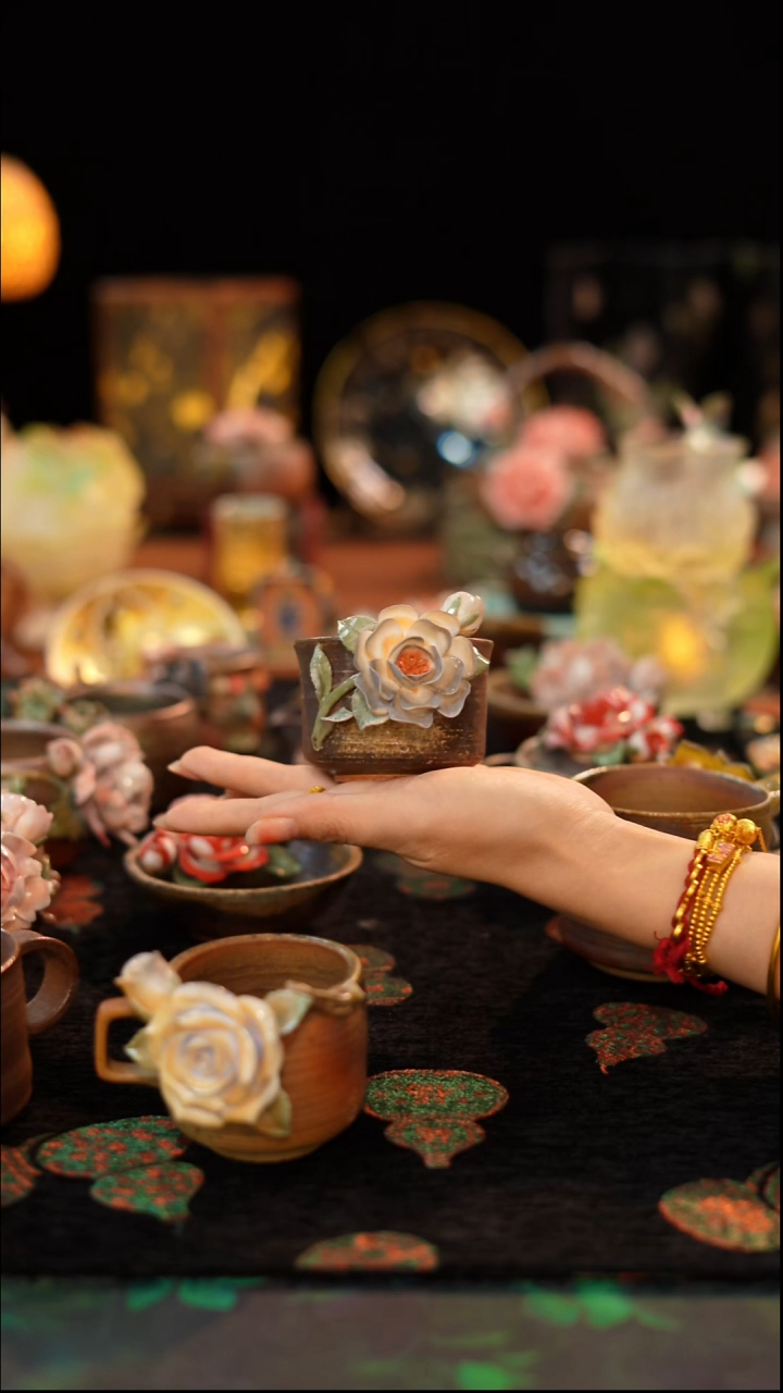 f*黄秋阳老师-花杯