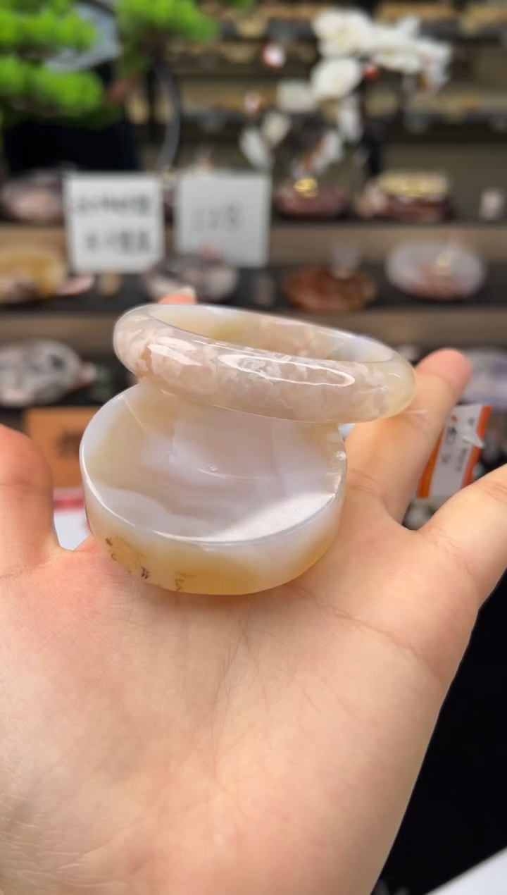 【闪购商品】石英质玉手镯未镶嵌54圈口（赠送镯心）13043