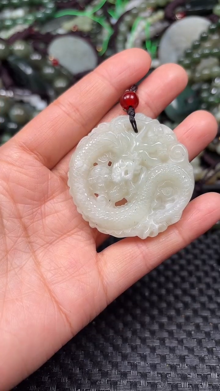 【闪购商品】和田玉颈饰未镶嵌1