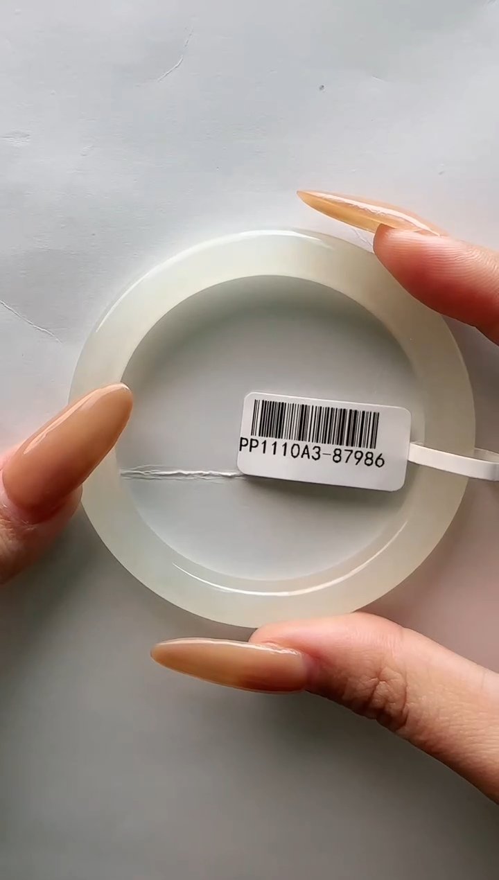 【闪购商品】和田玉手镯未镶嵌56