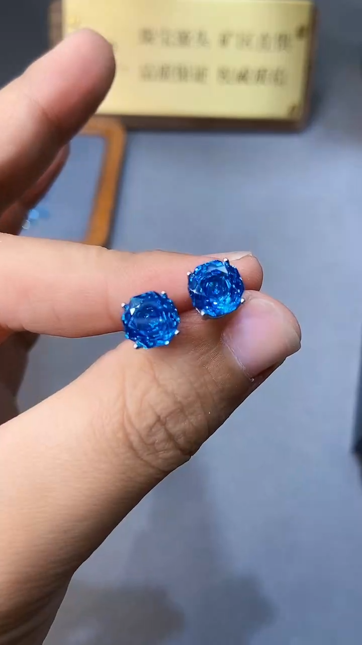 【闪购商品】托帕石耳饰银S925镶嵌354