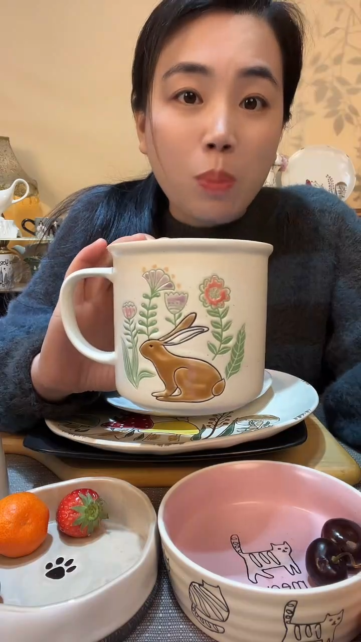 【闪购商品】瓷片兔子杯子 微瑕介意勿拍