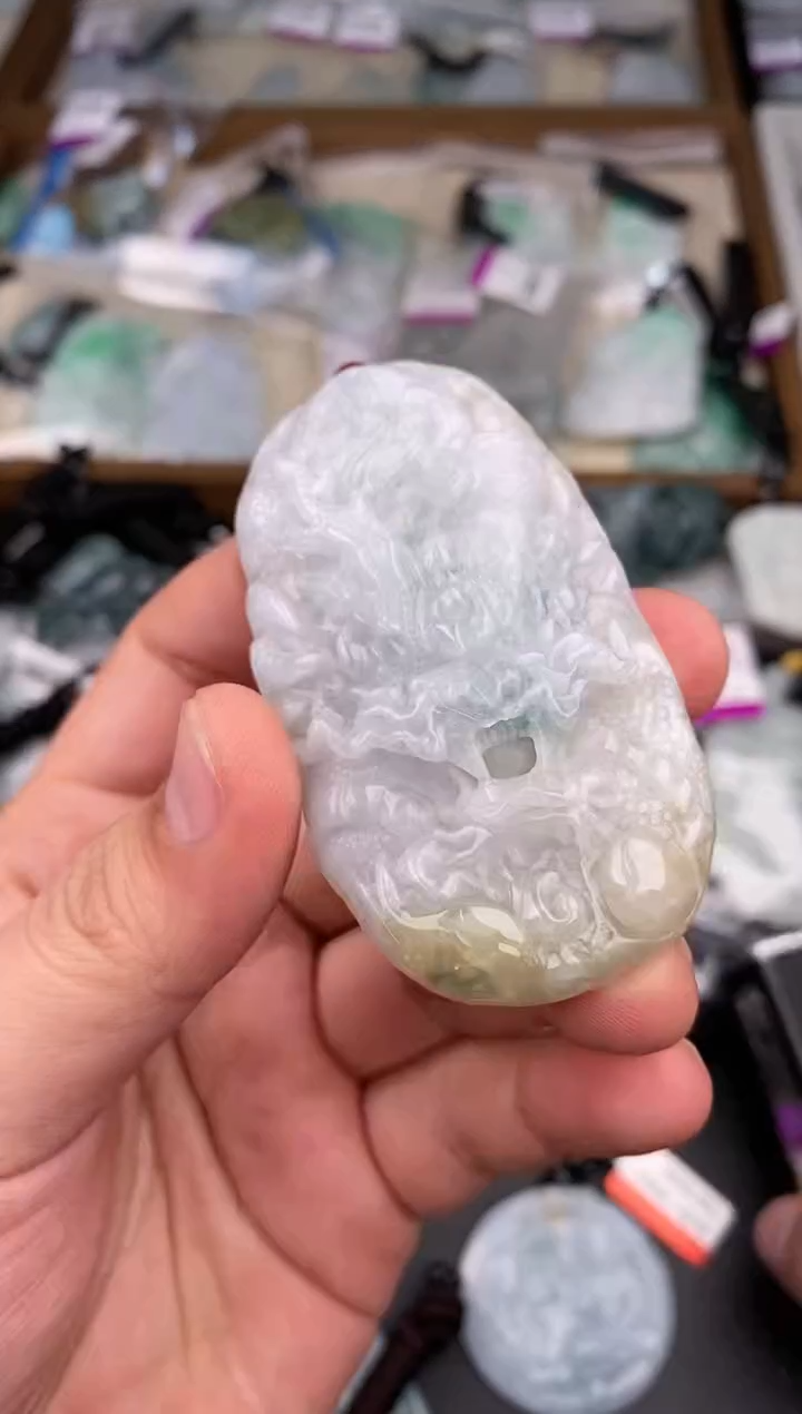 【闪购商品】翡翠颈饰未镶嵌   天然翡翠，一物一图