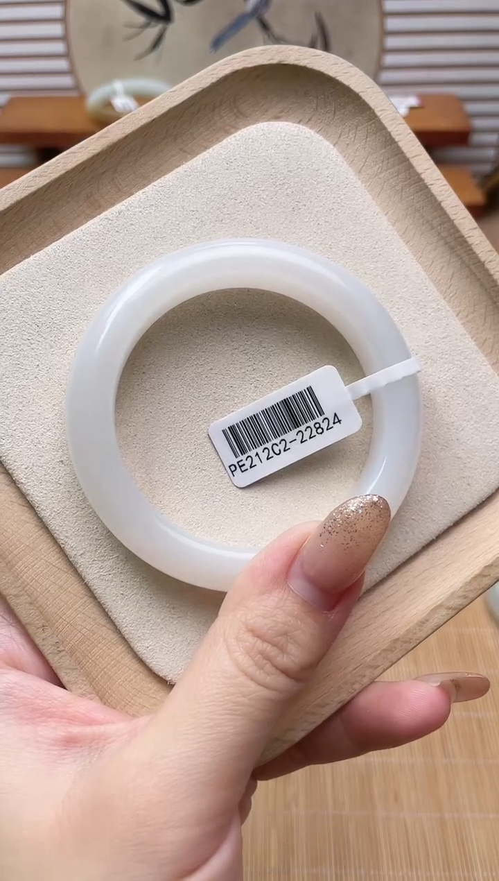 未镶嵌手镯和田玉54+