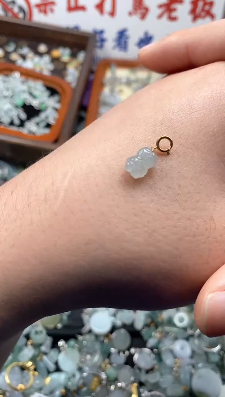 【闪购商品】翡翠颈饰未镶嵌哥哥