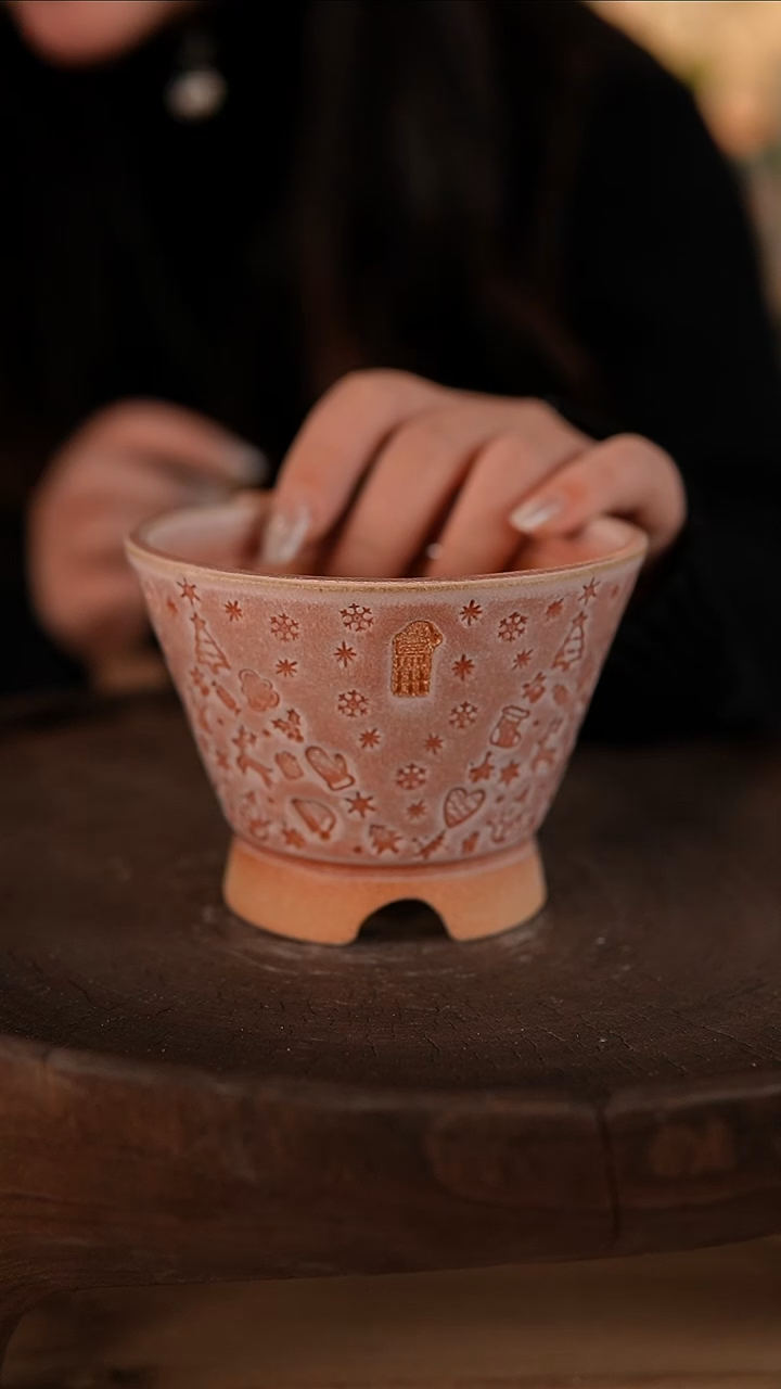 【闪购商品】红陶1-15-268默认微瑕口9.5