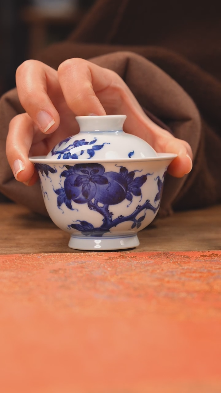 【闪购商品】杯团窑 青花九桃盖碗