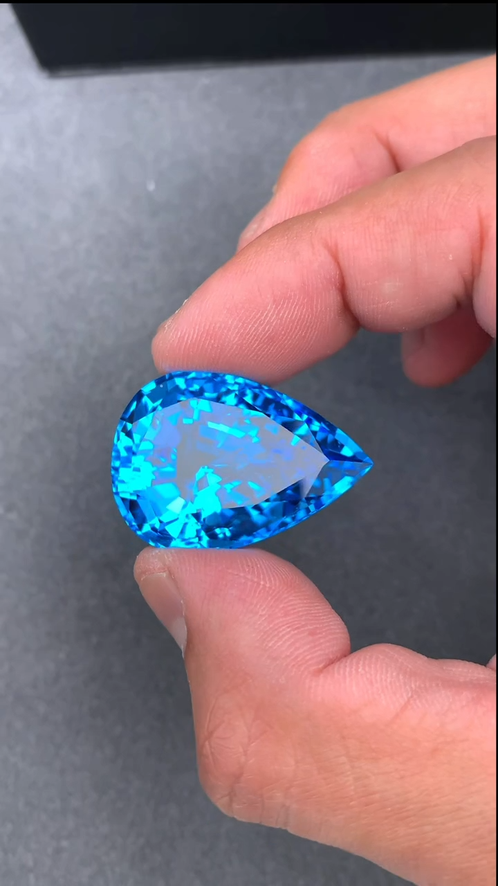 【闪购商品】托帕石裸石未镶嵌78.91克拉