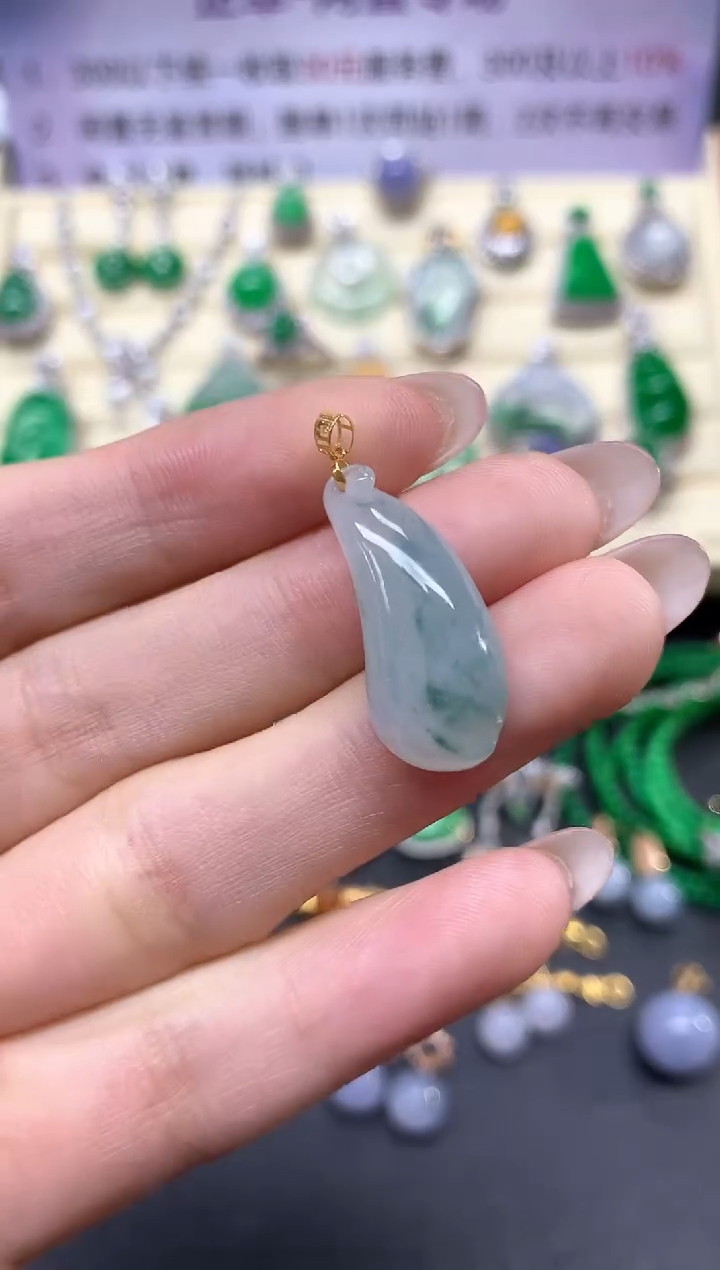 翡翠18K金镶嵌吊坠(不含链)吊坠|200+20