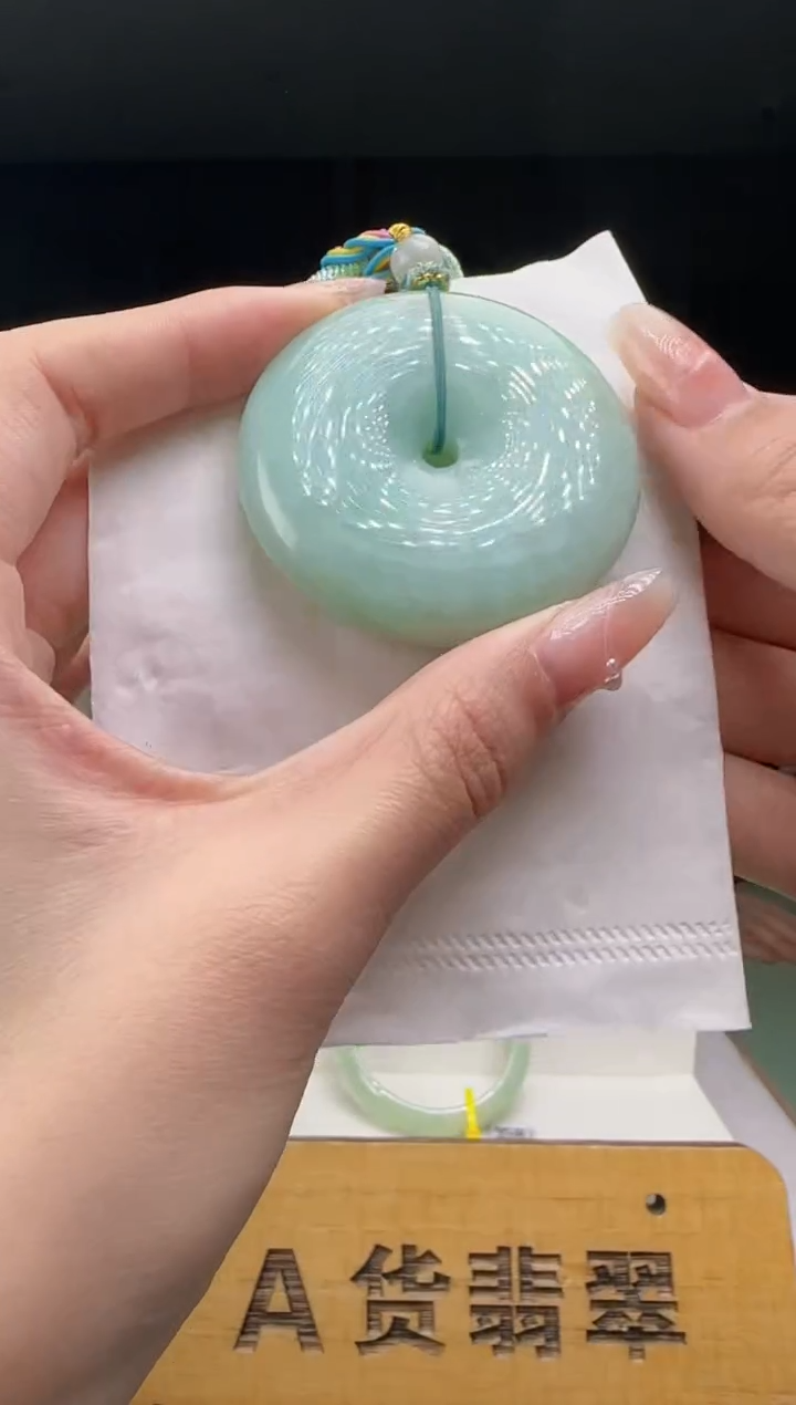 【闪购商品】翡翠吊坠(不含链)未镶嵌MM@@WS1WX28319