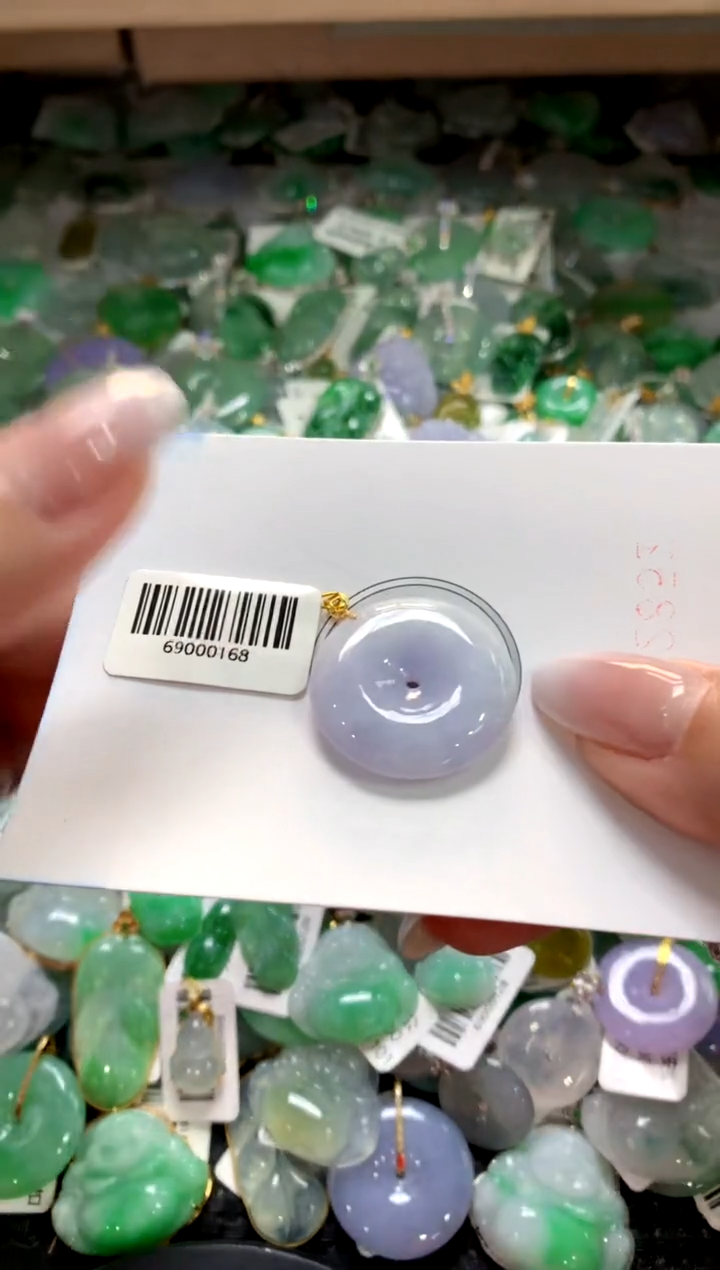 颈饰18K金镶嵌翡翠1111111111111111