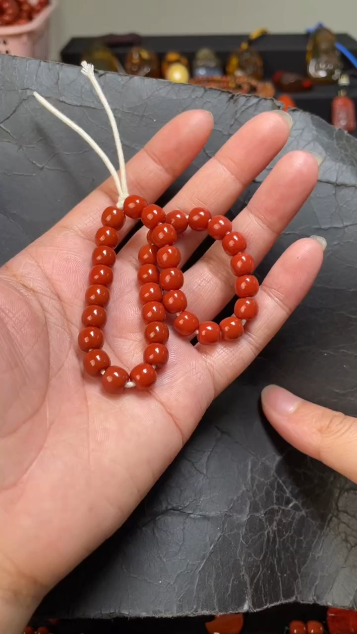 未镶嵌106南红玛瑙手串