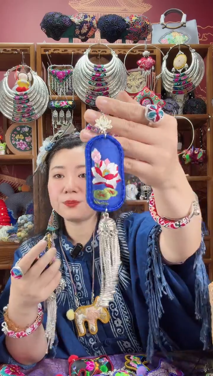 刺绣毛衣链109甜甜家