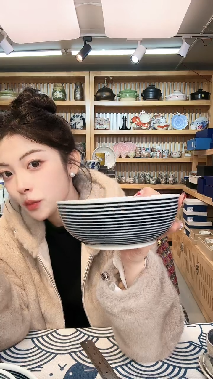 【闪购商品】盘蓝驹16cm加厚钵进口一个