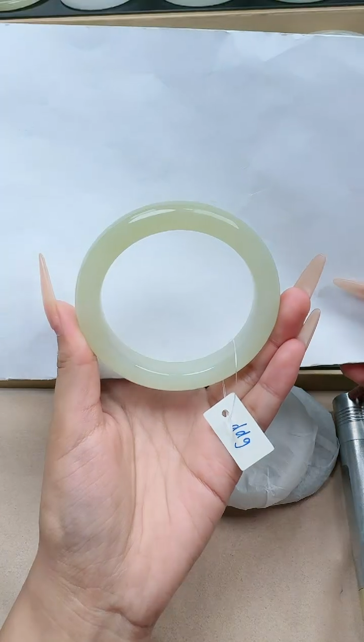 【闪购商品】和田玉手镯未镶嵌59/60圈口YY