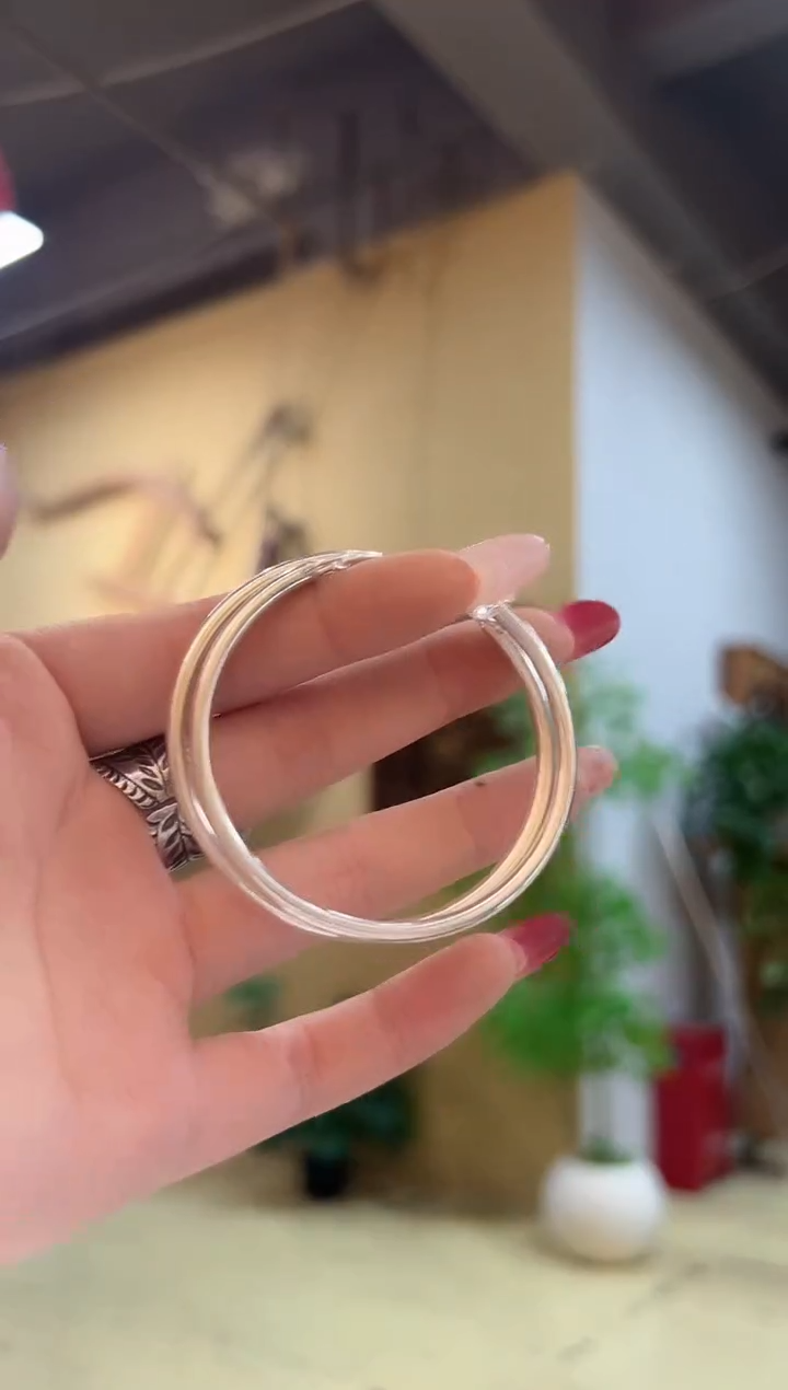 无925银F****️耳圈 