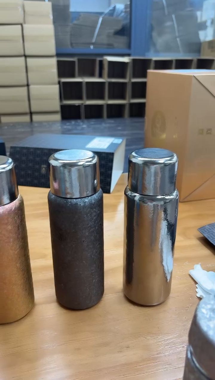 器态-卓越纯钛保温杯-渐变蓝420ml