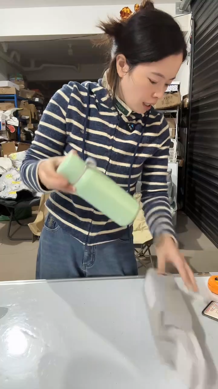 日用百货，保温杯100