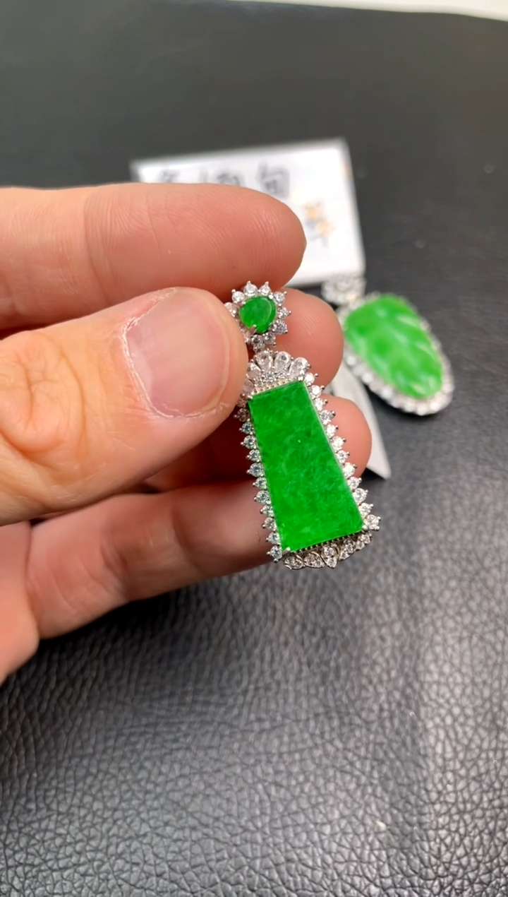 【闪购商品】翡翠吊坠(不含链)银S925镶嵌吊坠