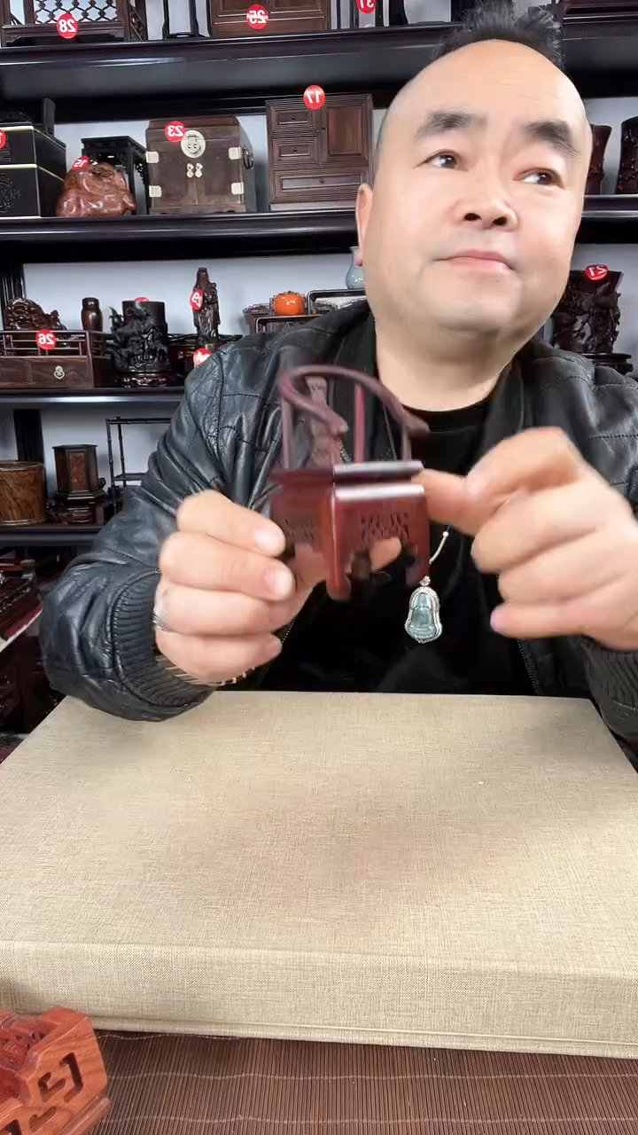 【闪购商品】木241瑕疵老李红木工艺品