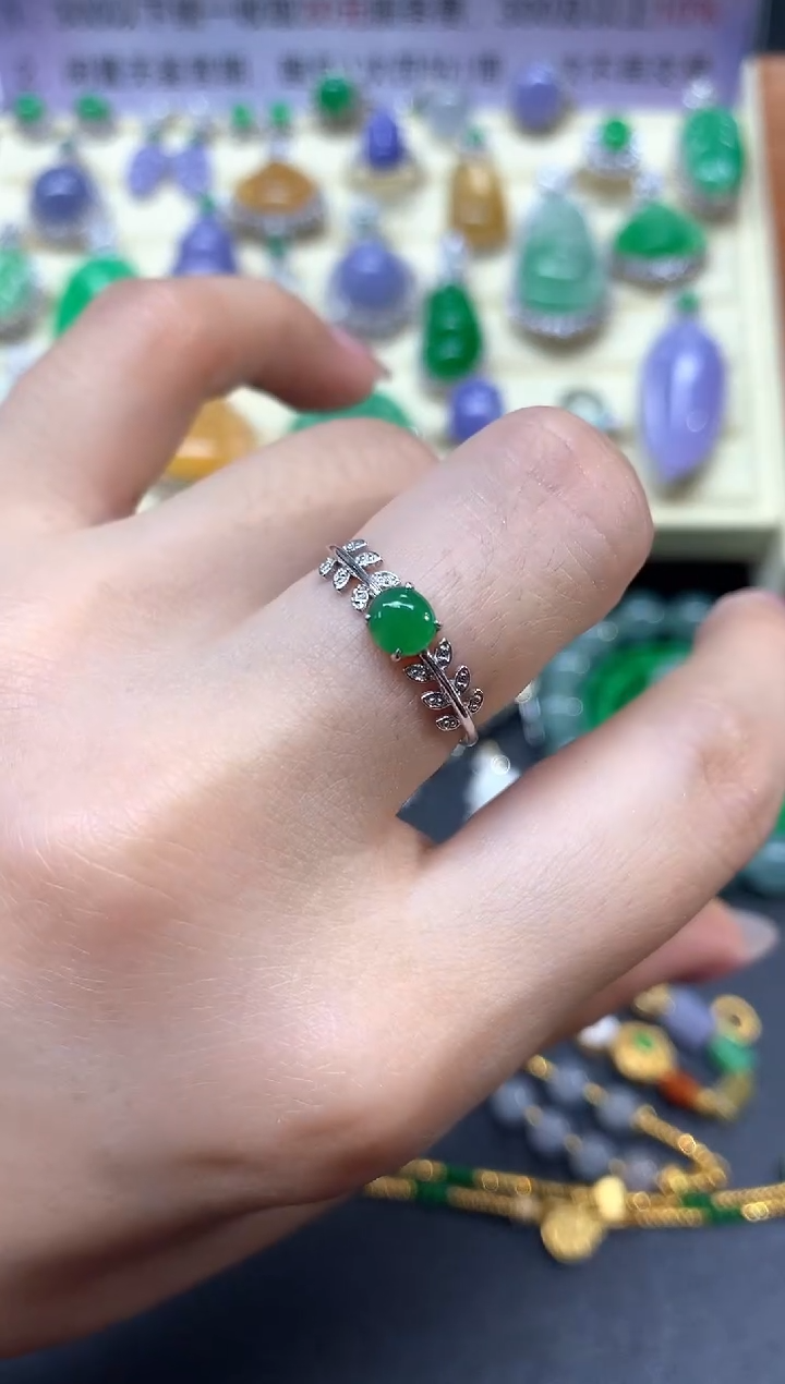 【闪购商品】翡翠18K金镶嵌戒指戒指|980+98