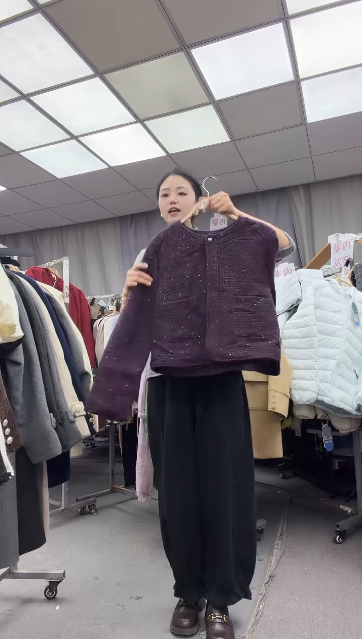 棉大哥家漂亮衣服漂亮颜色 