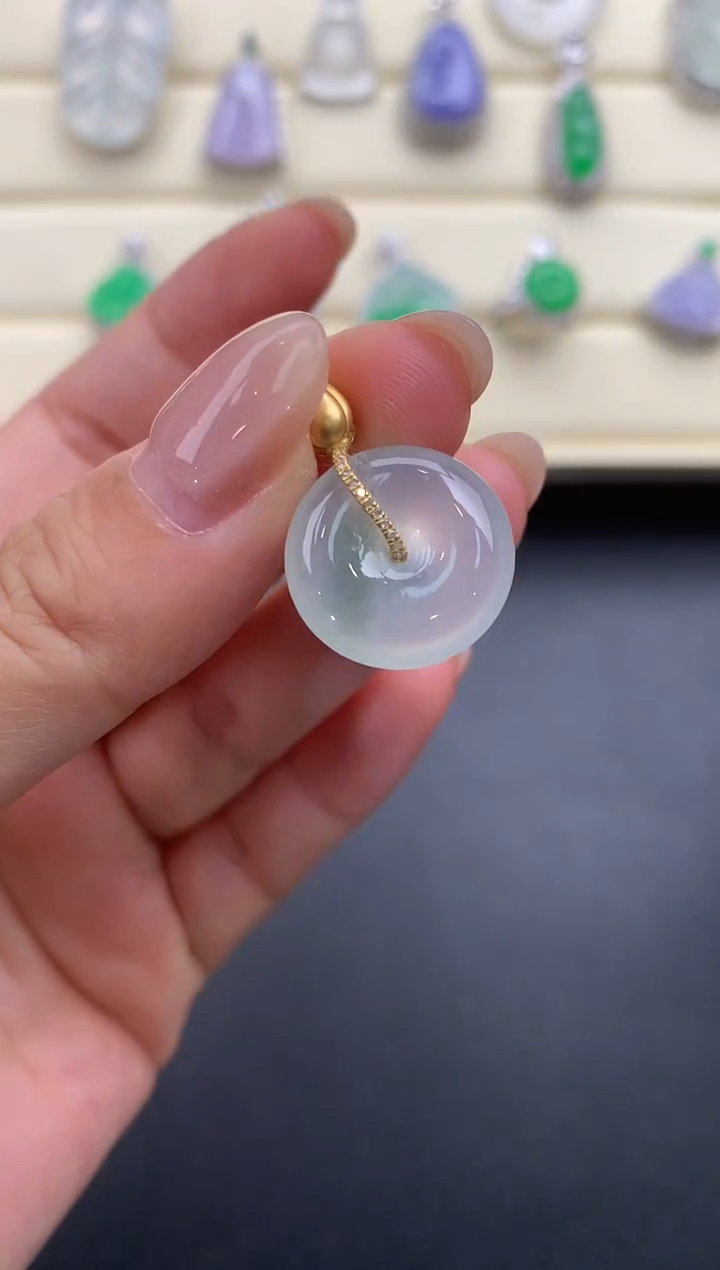 【闪购商品】翡翠颈饰18K金镶嵌Q379      