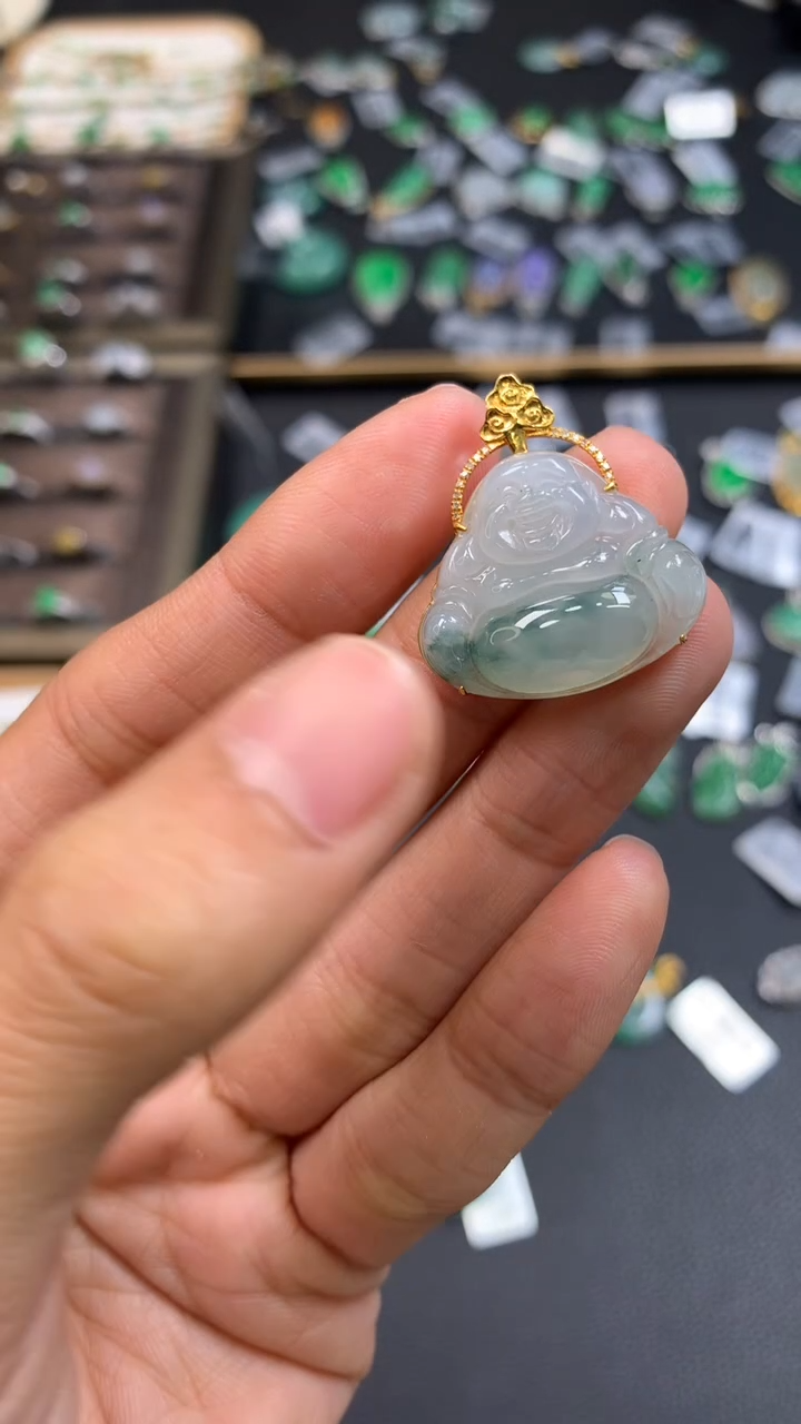 颈饰18K金镶嵌翡翠11687