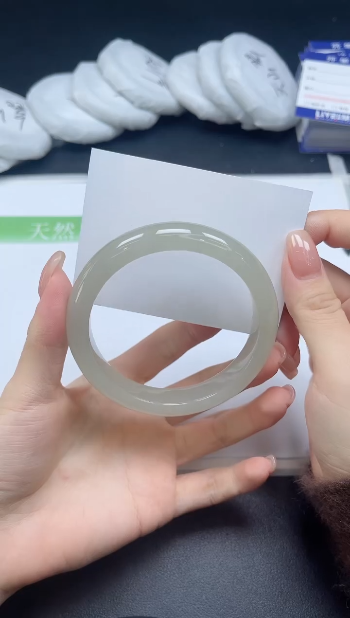 未镶嵌手镯石英质玉053-62