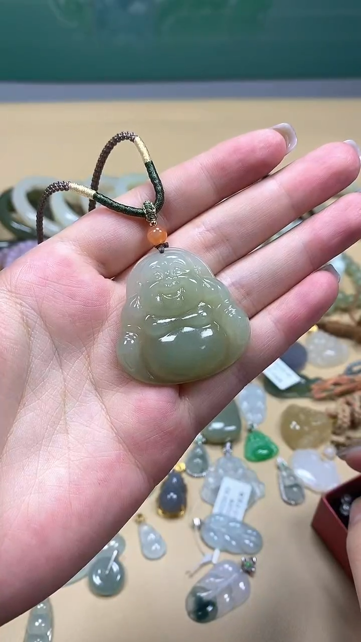 和田玉未镶嵌吊坠(不含链)G佛公