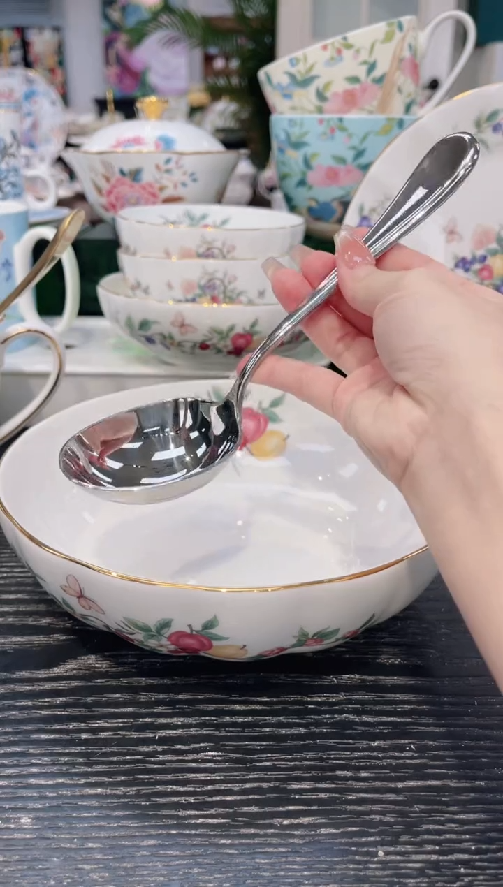 不锈钢大勺1个哦哦哦噢噢噢哦哦                 