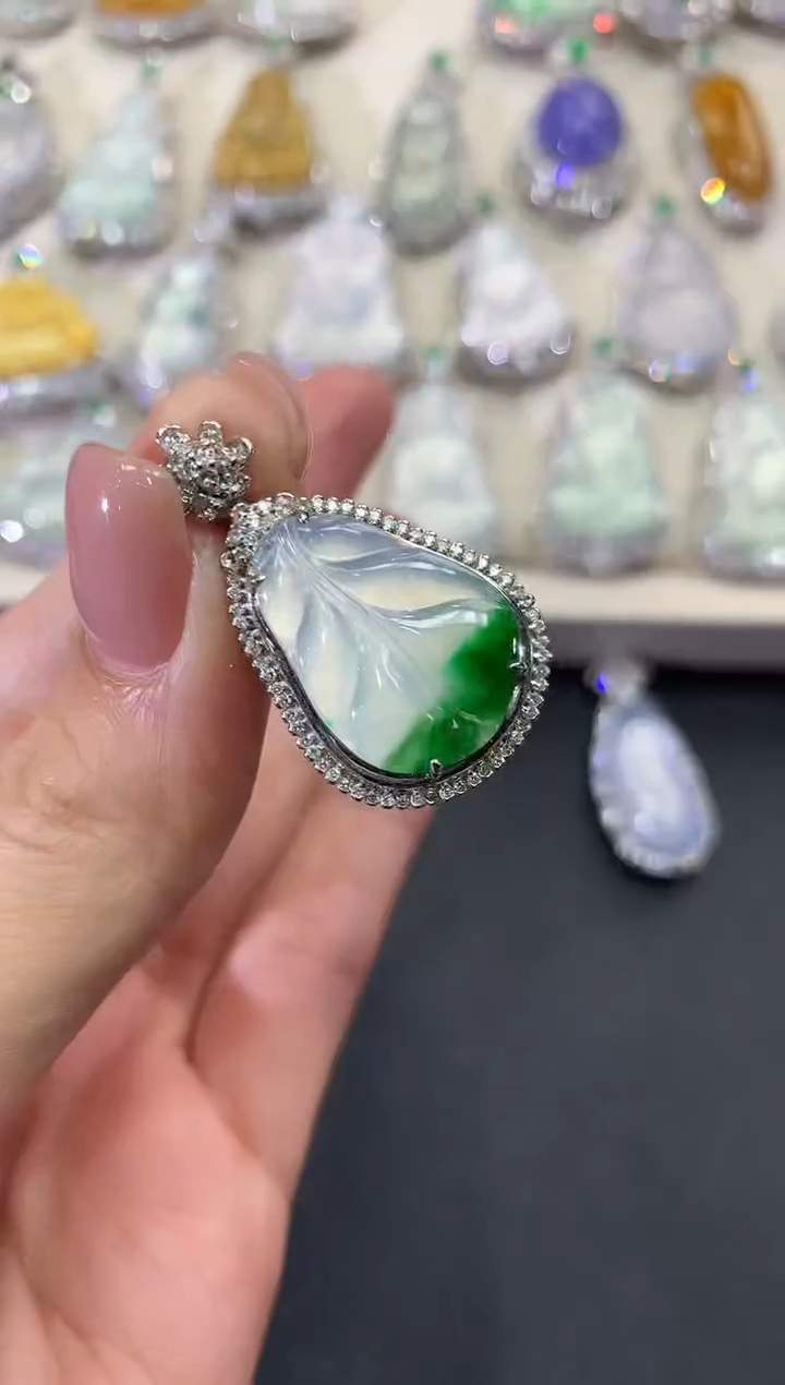 【闪购商品】翡翠吊坠(不含链)18K金镶嵌w187     