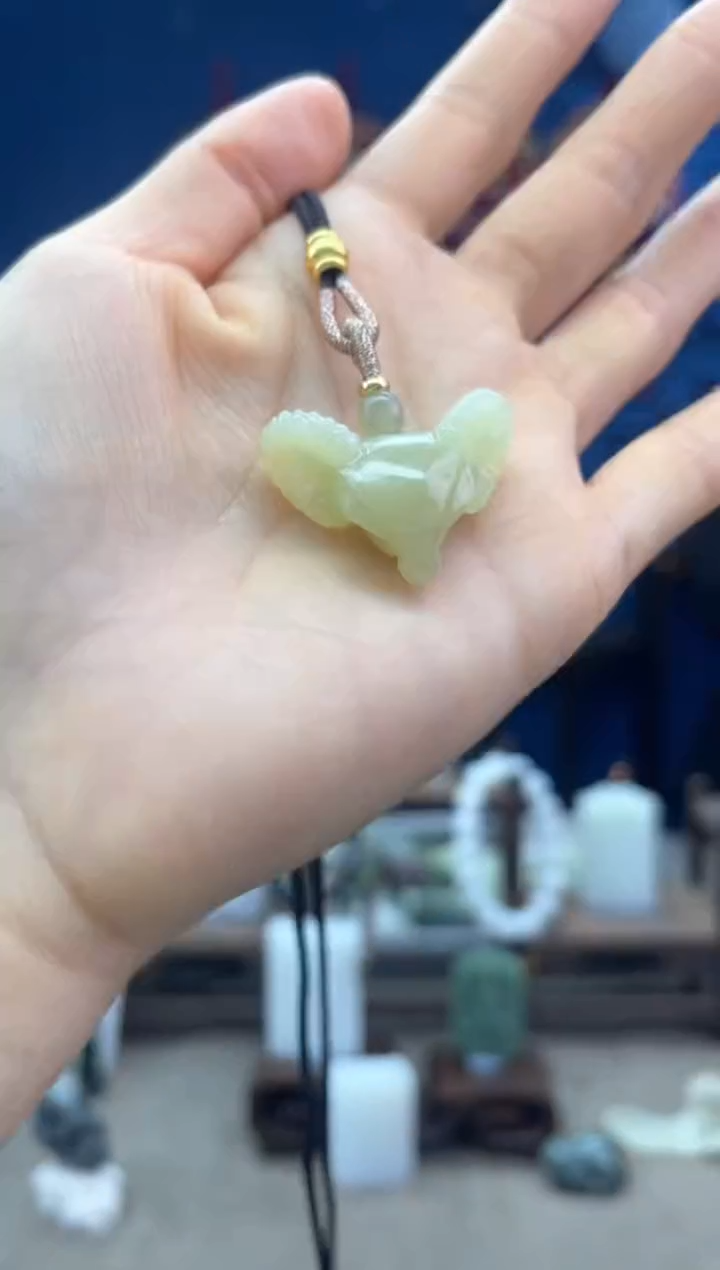 【闪购商品】和田玉颈饰未镶嵌1