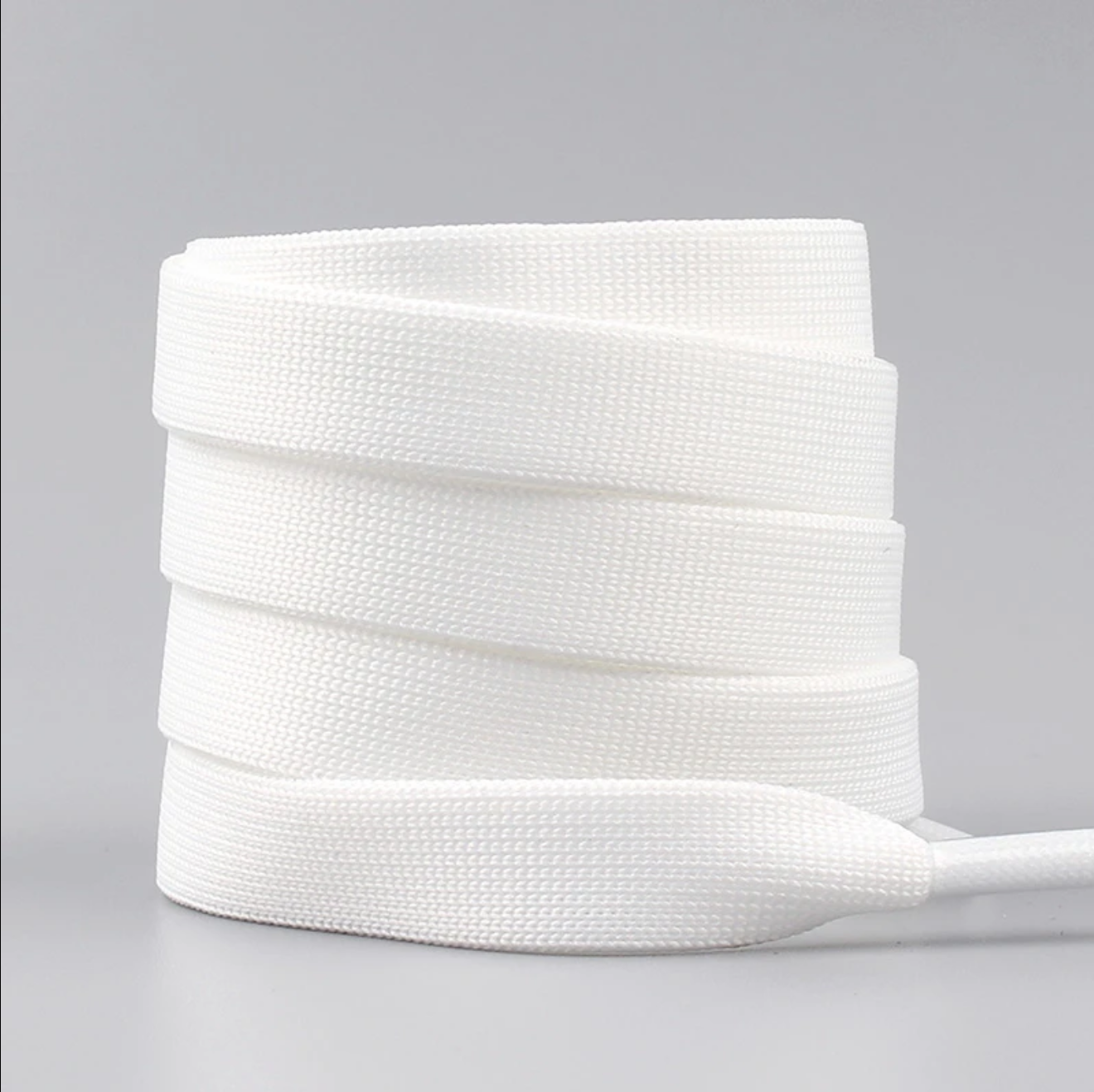 珠光断面鞋带小白鞋