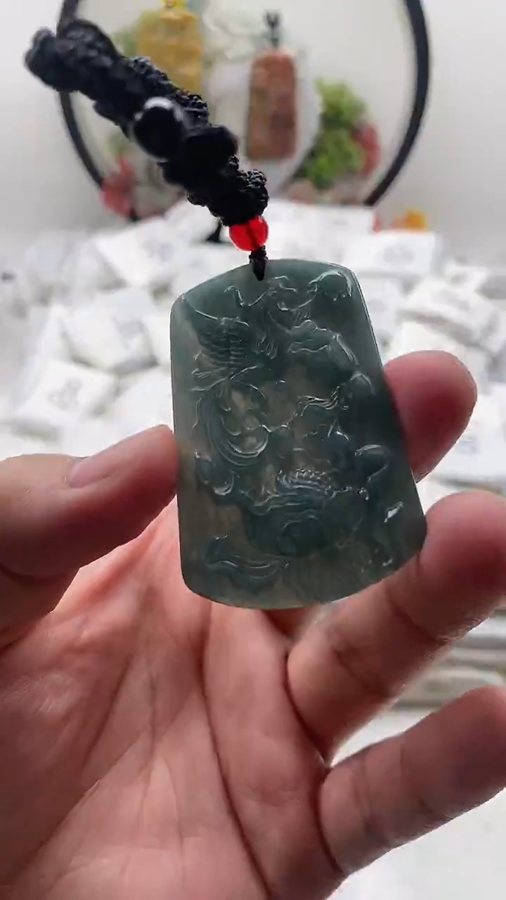 颈饰未镶嵌翡翠挂件