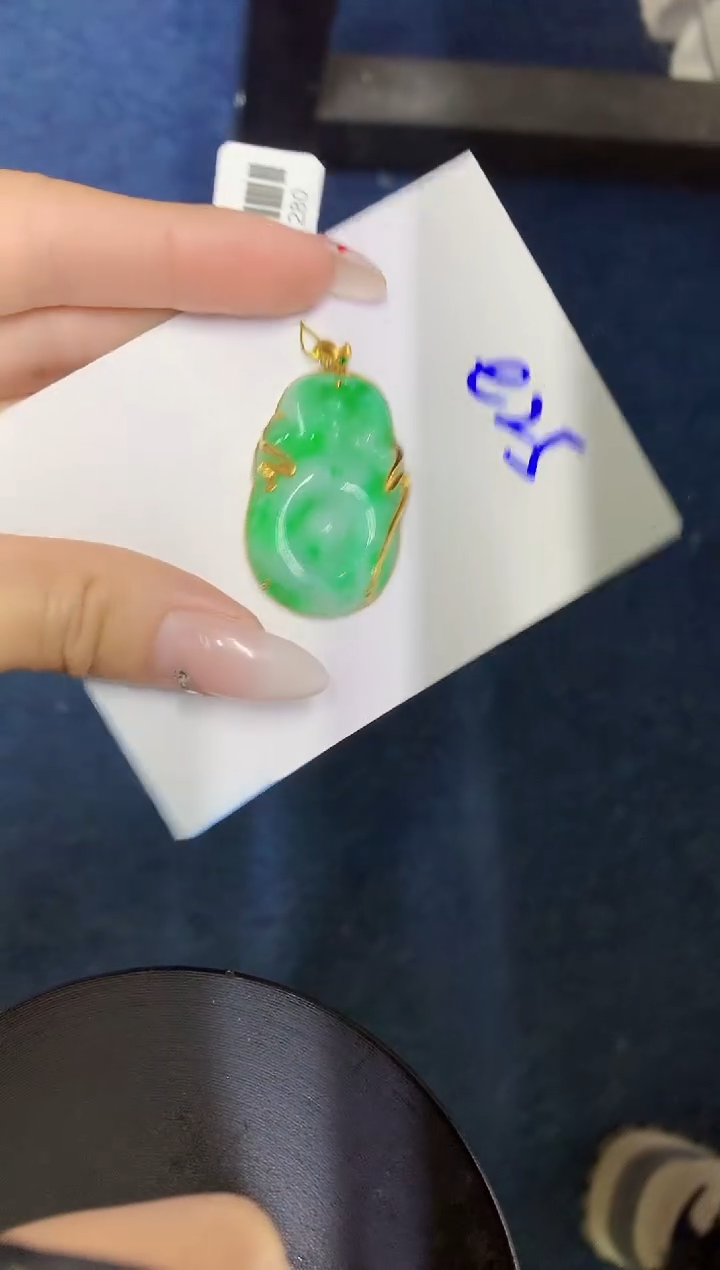 【闪购商品】翡翠颈饰18K金镶嵌0000000000