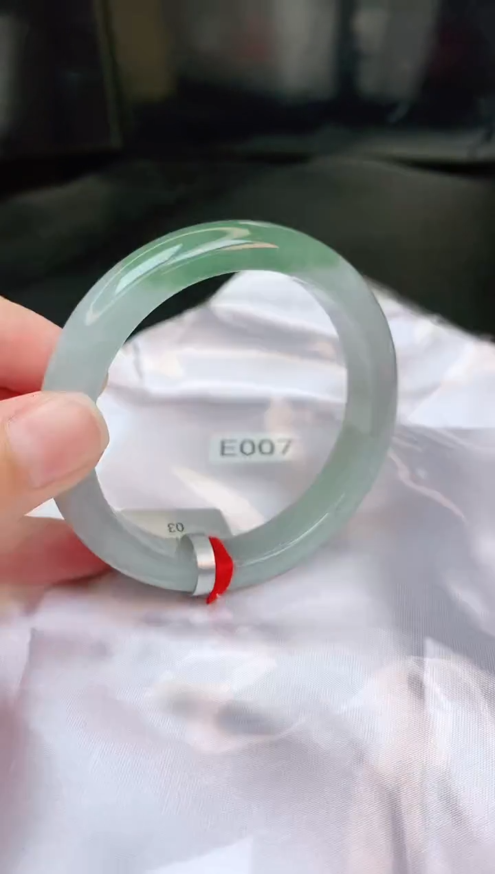 【闪购商品】翡翠手镯未镶嵌缅甸天然A货手镯