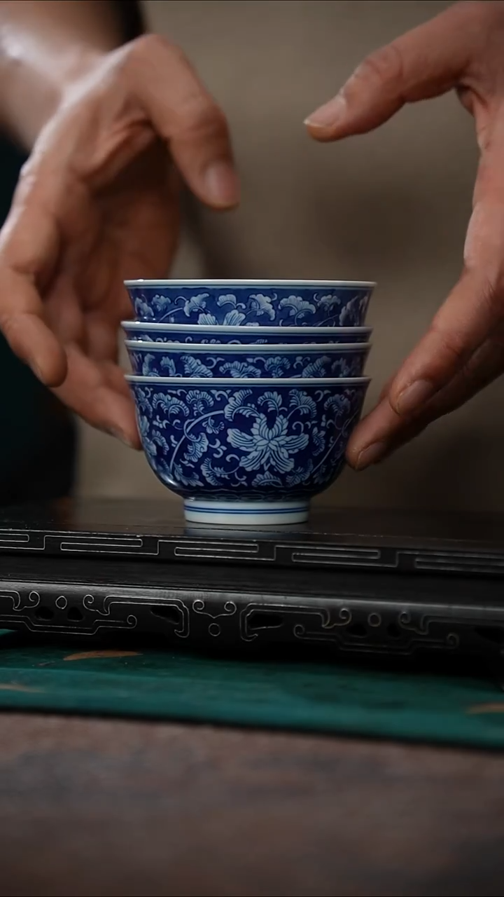 58-4缠枝莲宫碗杯（御晴堂）