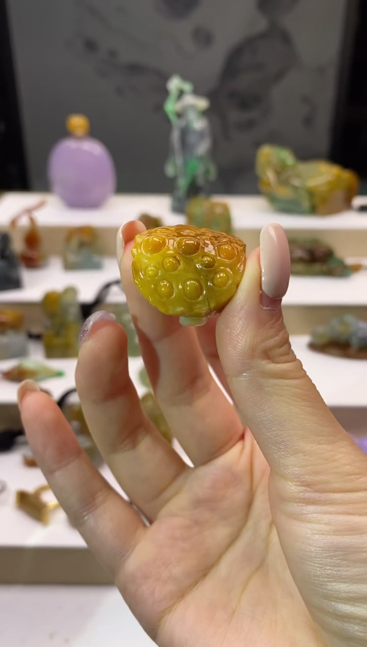 未镶嵌挂件翡翠打**胖翡翠莲蓬
