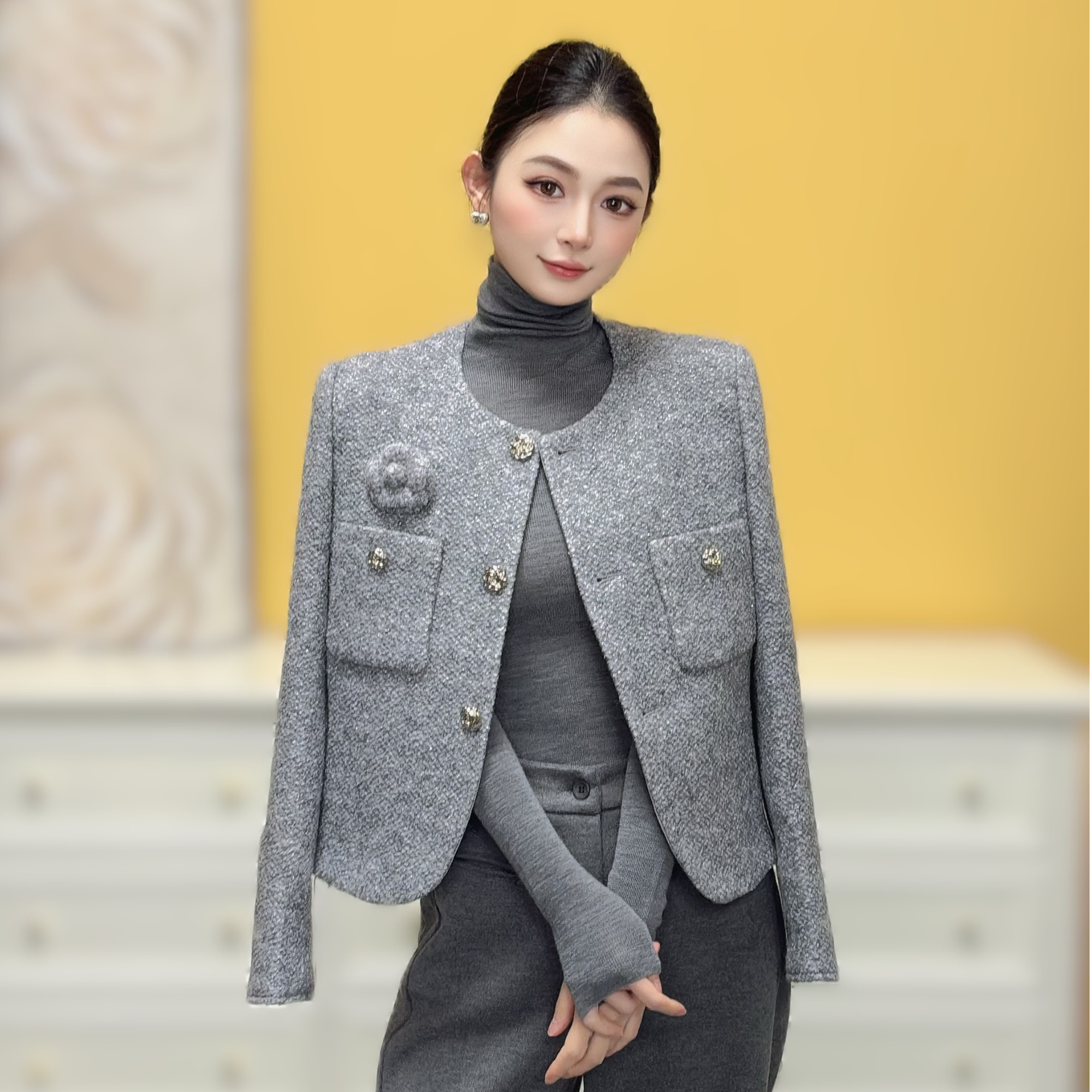 剀剀莉（爱丁堡）秋冬新款银灰色圆领修身小香风外套0-15度以内穿