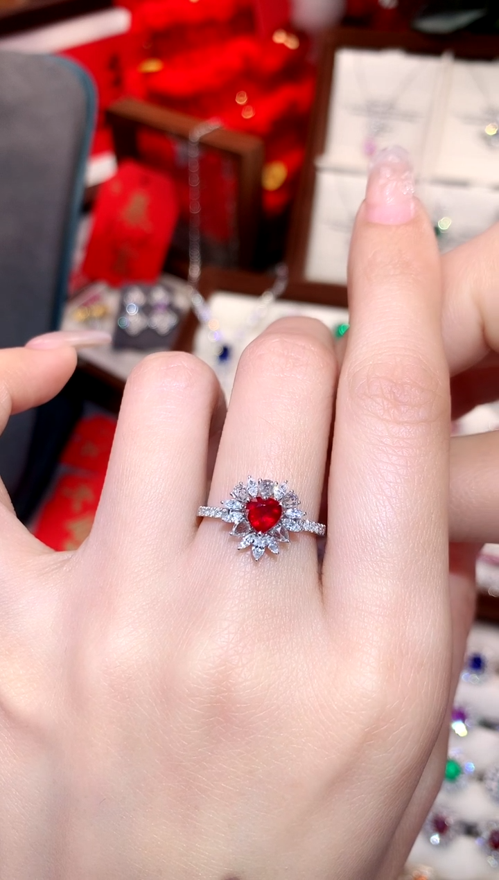 【闪购商品】红宝石戒指18K金镶嵌0.66ct/天然宝石/七天无理由