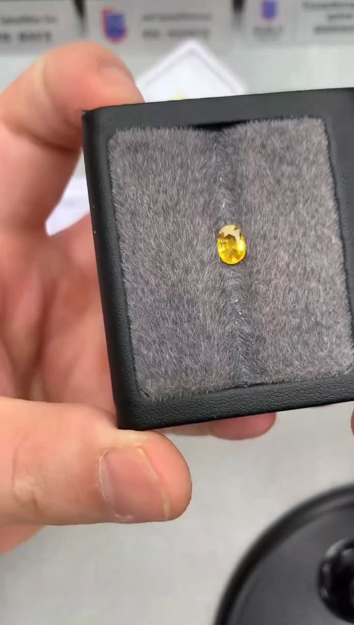 【闪购商品】蓝宝石裸石未镶嵌19-14 黄蓝宝裸石