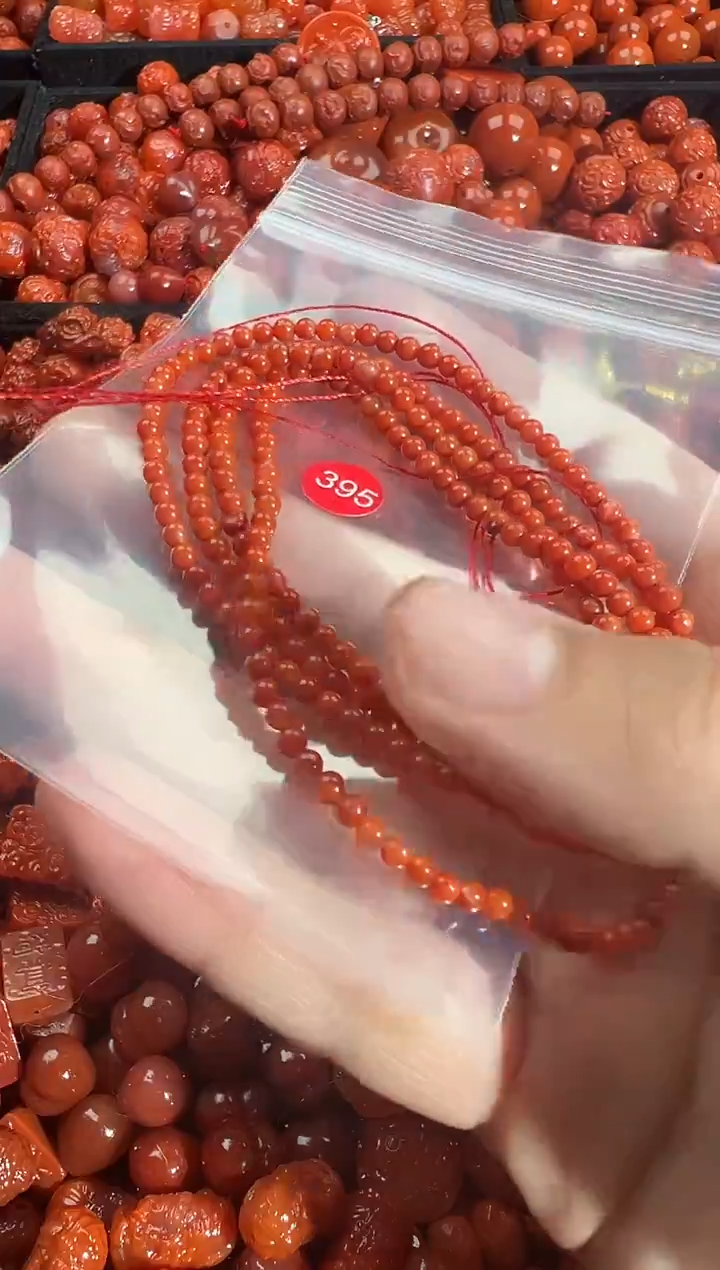 颈饰未镶嵌南红玛瑙1