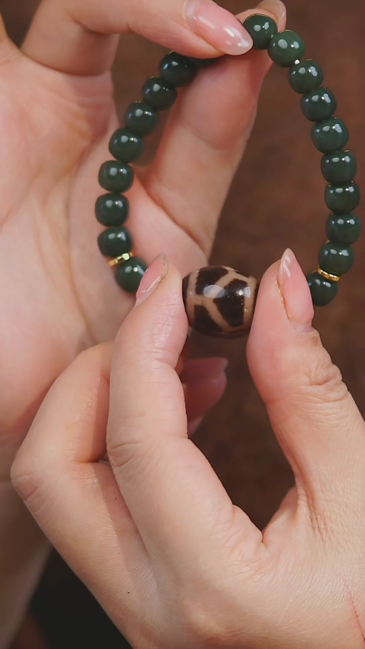 【闪购商品】玛瑙/玉髓手串未镶嵌多样性发其一