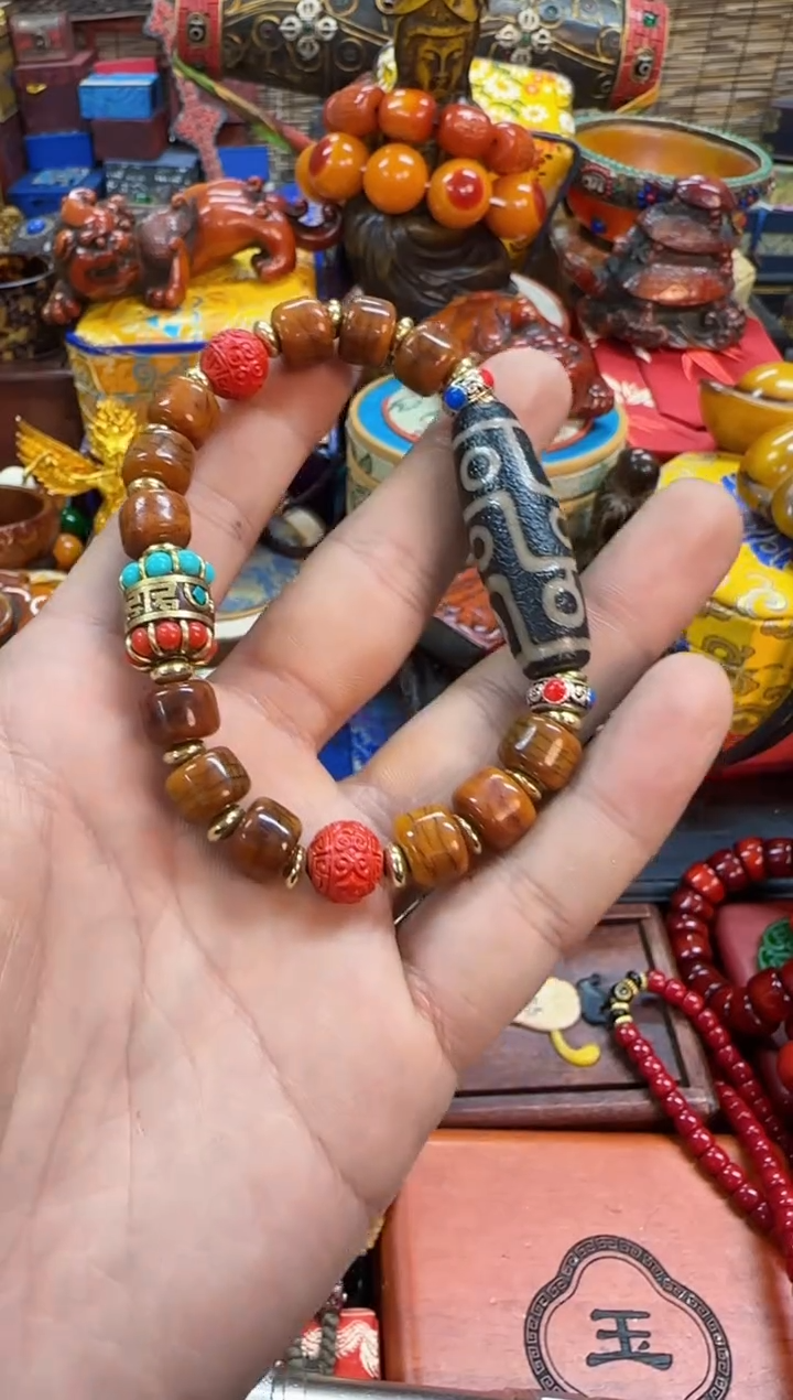 【闪购商品】滴血莲花菩提吊坠扎西当天订单当天直发如图所示